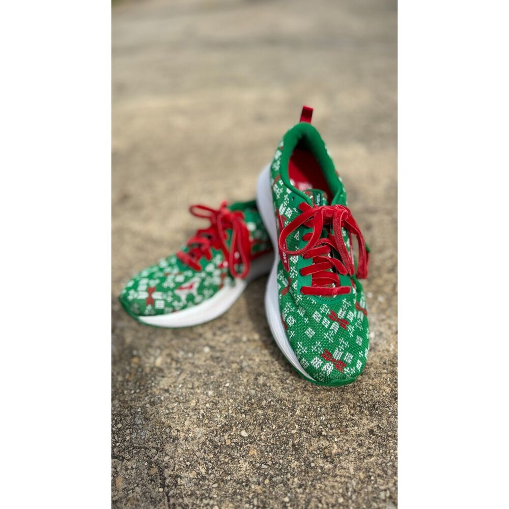 Brooks Revel Women’s 8 Christmas Holiday Running Shoes Green Red Ugly Sweater